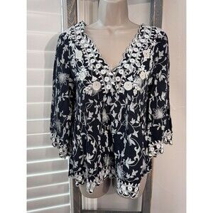 Karen Kane Womens Size Small Blouse Embroidered Black and White